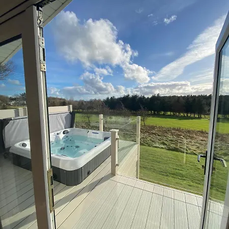 Hot Tub Lodge With Panoramic Views & Free Golf Swarland Exterior photo