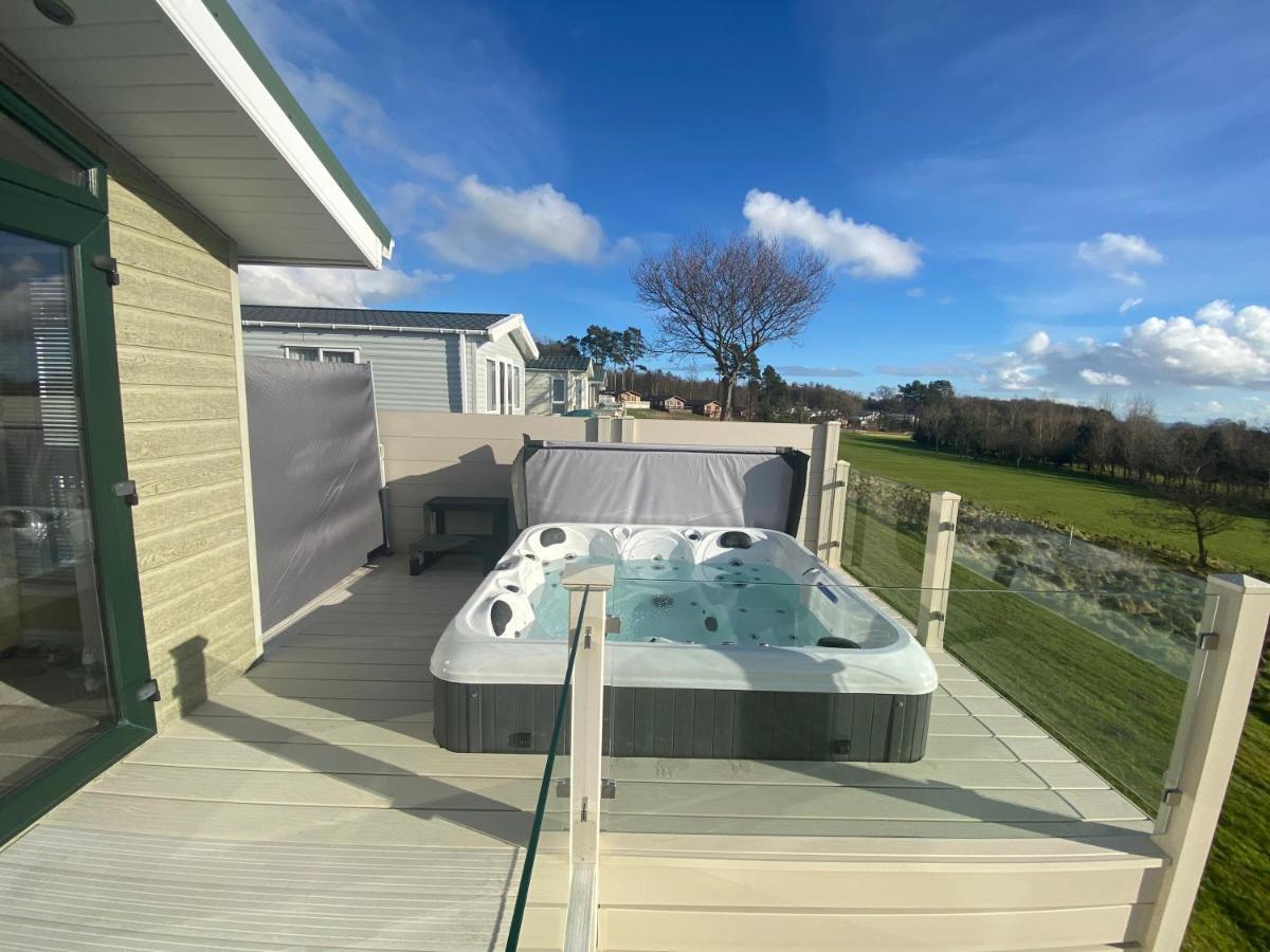 Apartment Hot Tub With Panoramic Views & Free Golf *