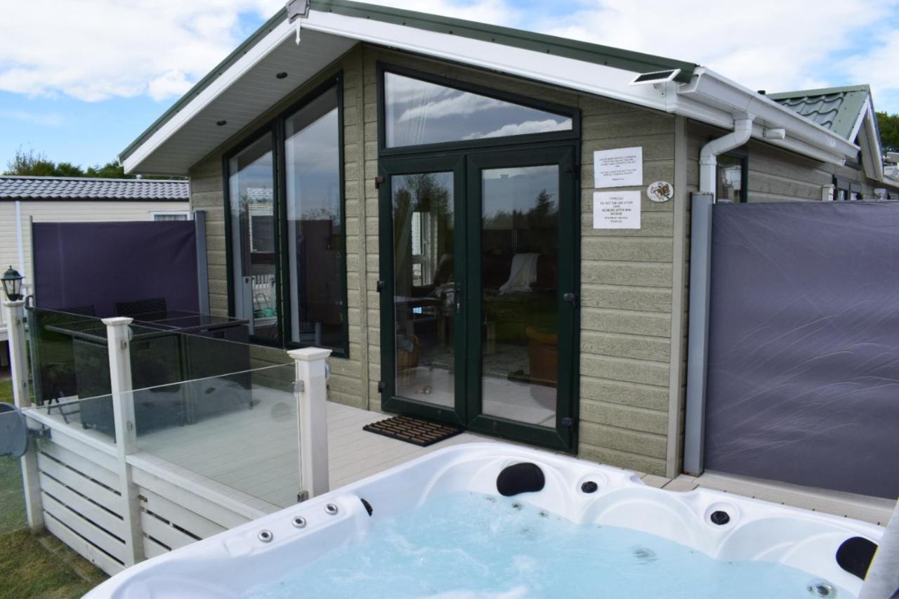Apartment Hot Tub With Panoramic Views & Free Golf