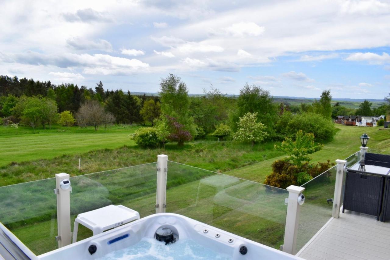 Apartment Hot Tub With Panoramic Views & Free Golf