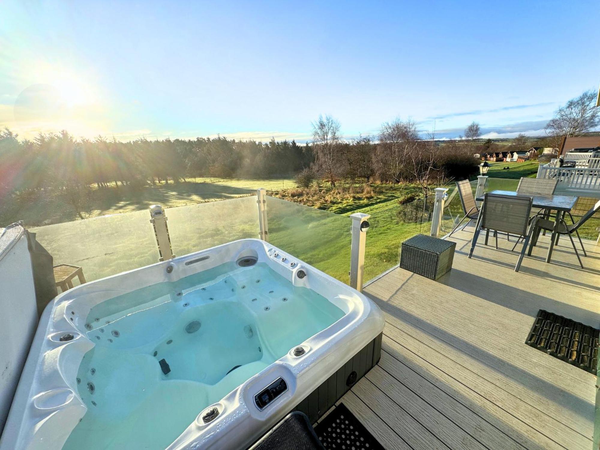 Apartment Hot Tub With Panoramic Views & Free Golf *