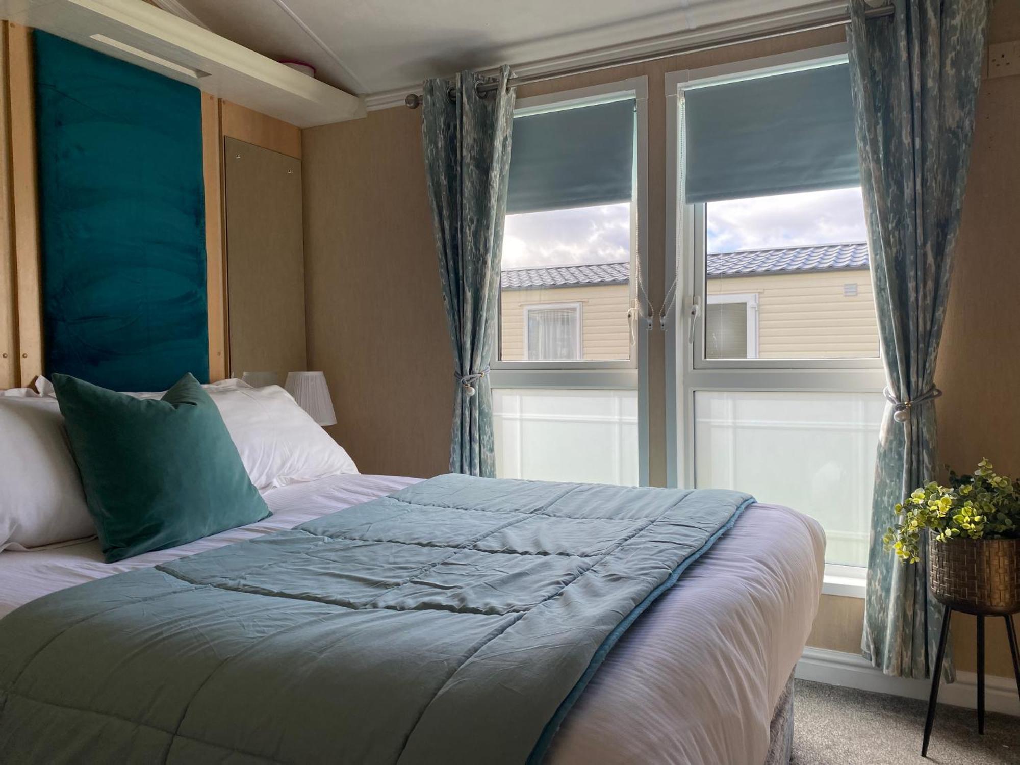 Hot Tub With Panoramic Views & Free Golf Swarland